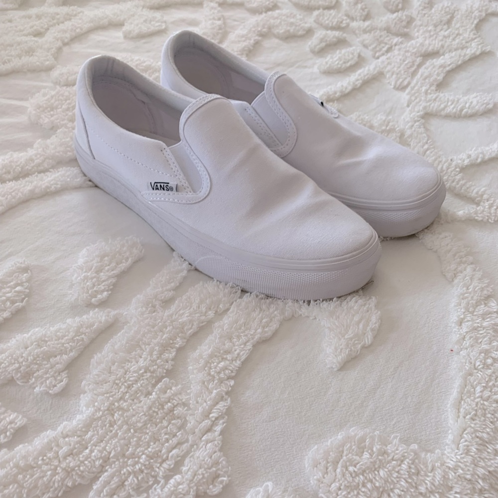 White Slip-on Vans(Size 9)